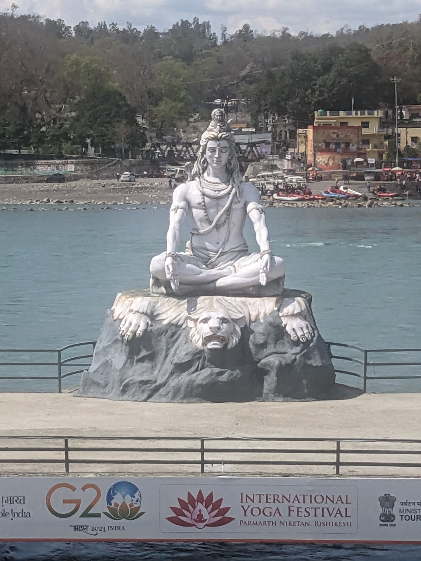 Shiva statue on the Ganges, Rishikesh
